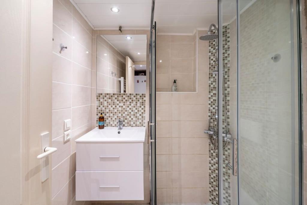 Studio Ideal Pour Deux Voyageurs Sur Marseille Marselha Exterior foto