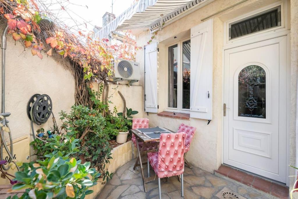 Studio Ideal Pour Deux Voyageurs Sur Marseille Marselha Exterior foto