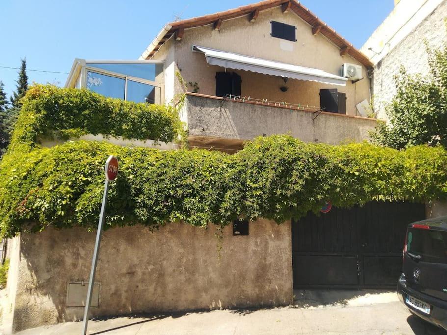 Studio Ideal Pour Deux Voyageurs Sur Marseille Marselha Exterior foto