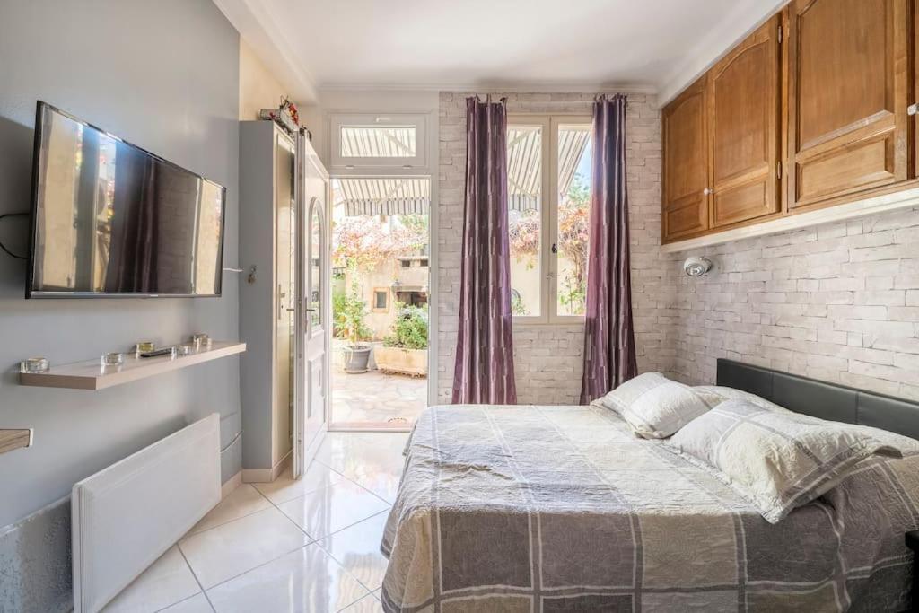 Studio Ideal Pour Deux Voyageurs Sur Marseille Marselha Exterior foto