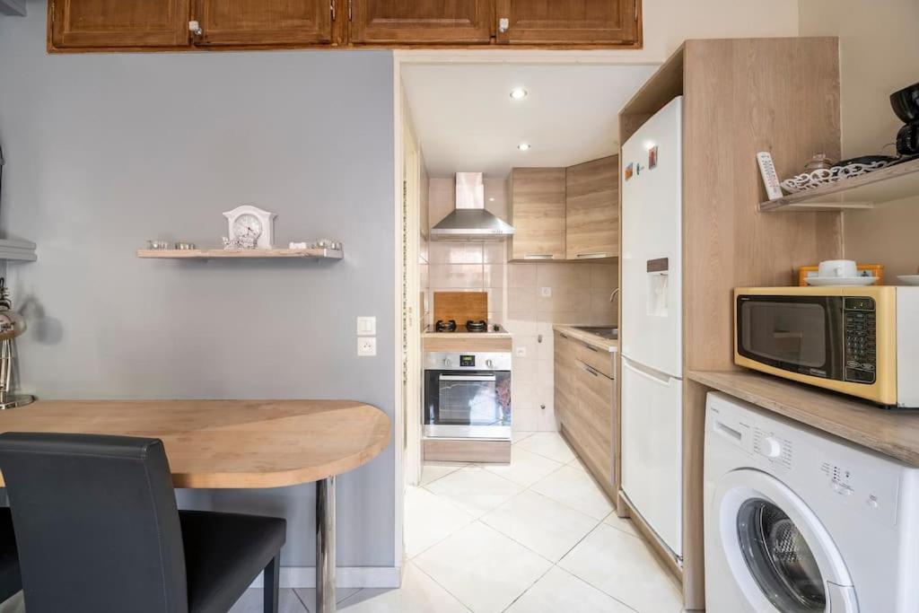 Studio Ideal Pour Deux Voyageurs Sur Marseille Marselha Exterior foto
