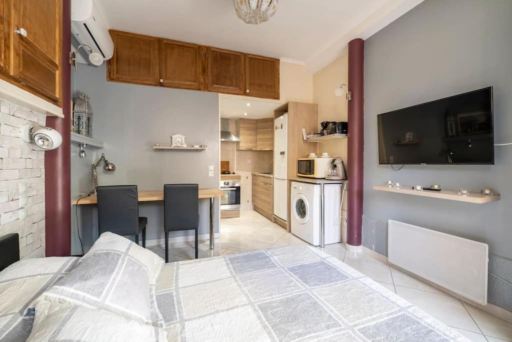 Studio Ideal Pour Deux Voyageurs Sur Marseille Marselha Exterior foto